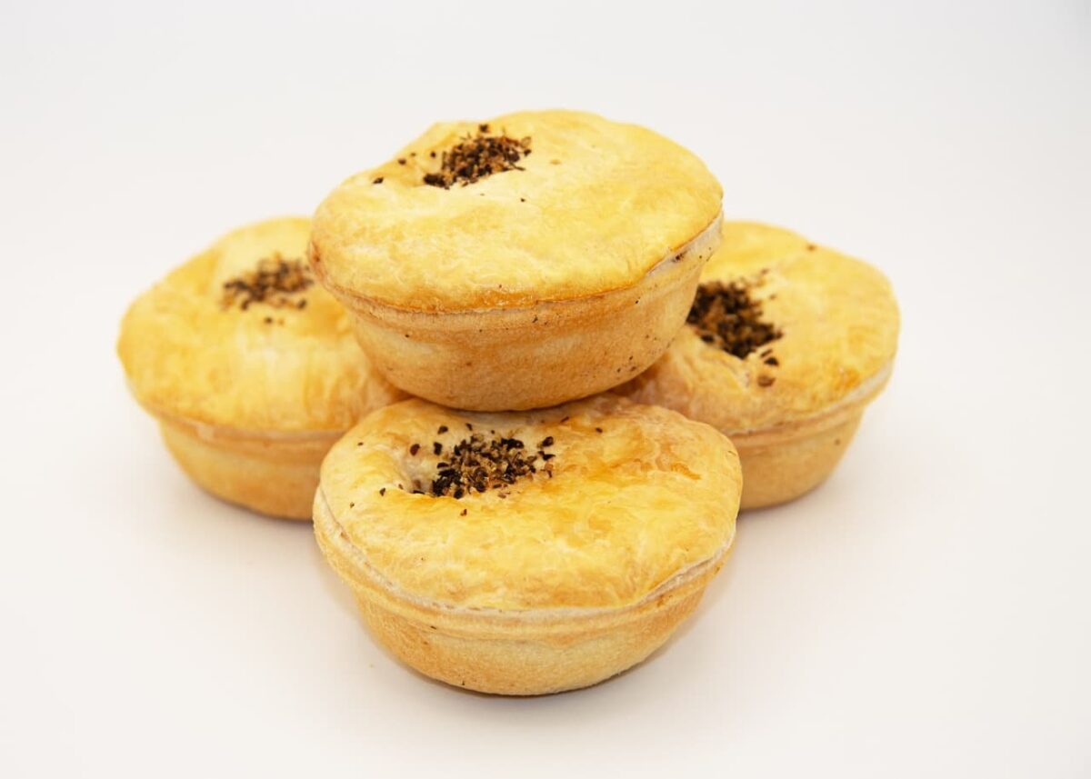Cocktail Peppersteak Pie